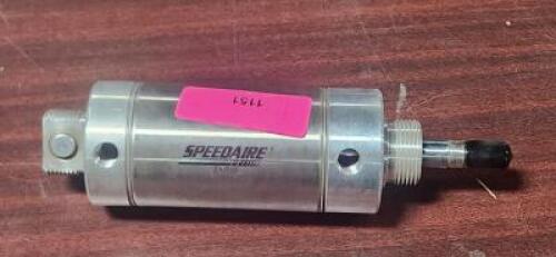 DESCRIPTION: (1) 304 STAINLESS PNEUMATIC CYLINDER BRAND/MODEL: SPEEDAIRE 3ARN6 SIZE: 2" STROKE RETAIL$: $120.88 QTY: 1