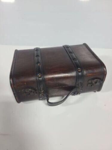 DESCRIPTION: (1) WINE BOTTLE STORAGE CONTAINER QTY: 1