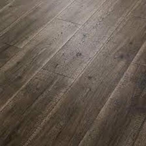 (40) CARTONS OF LAREDO OAK COMSTOCK FLOORING. 909 TOTAL SQUARE FEET.
