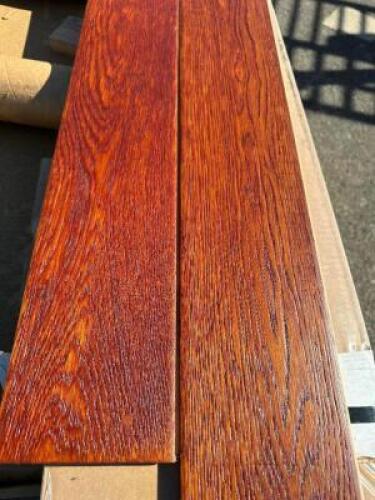 (22) CARTONS OF WIREBURSHED OAK IN HARVEST. 572 TOTAL SQUARE FOOT