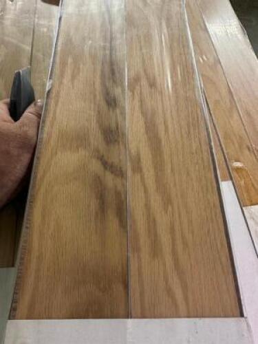 (6) CARTONS OF RED OAK ENGINEERED FLOORING. 90 SQUARE FEET TOTAL