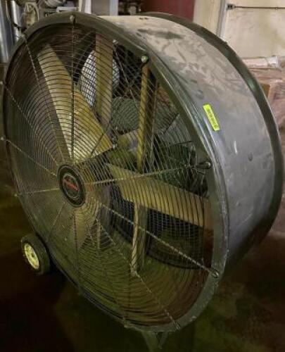 42" INDUSTRIAL AIR MOVER.
