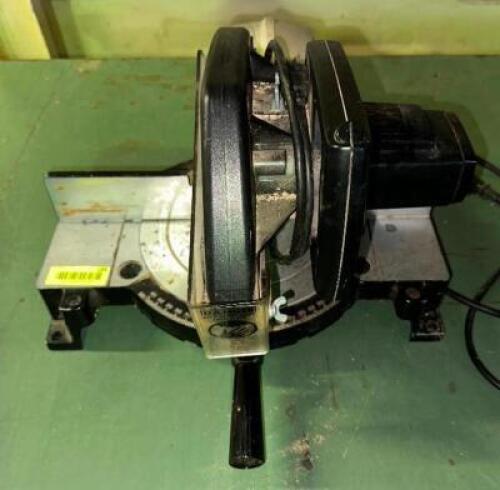 BLACK AND DECKER POWER MITER SAW