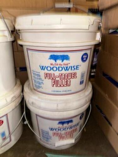 (2) 3.5 GALLON BUCKETS OF WOODWISE FULL TROWEL FILLER WHITE OAK