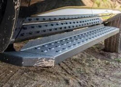 DESCRIPTION: (2) TRUCK STEP / RUNNING BOARD BRAND/MODEL: MUST COME INSPECT INFORMATION: BLACK, STEEL SIZE: IMAGES ARE FOR ILLUSTRATION PURPOSES ONLY A