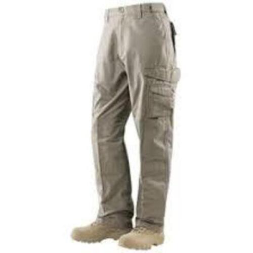 DESCRIPTION: (2) MEN'S KHAKI CARGO PANTS BRAND/MODEL: TRU-SPEC #1070048 INFORMATION: KHAKI SIZE: 40-30 RETAIL$: $38.65 EA QTY: 2