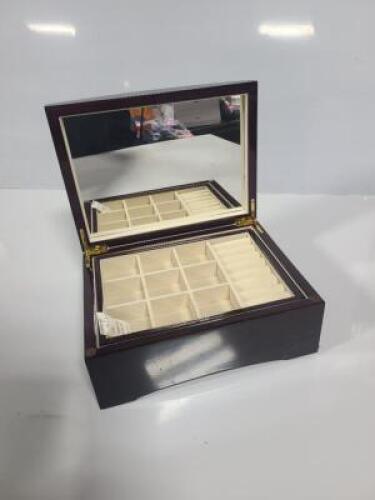 DESCRIPTION: (1) JEWELRY BOX INFORMATION: CREAM VELVET LINED QTY: 1