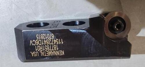 DESCRIPTION: (2) INDEXABLE INSERT CARTRIDGES BRAND/MODEL: KENNAMETAL 1877851 SIZE: 8.375" RETAIL$: $113.59 QTY: 2