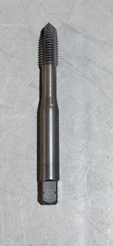DESCRIPTION: (1) HSS SPIRAL POINT TAP BRAND/MODEL: SPECTRUM E001 RETAIL$: $36.60 QTY: 1