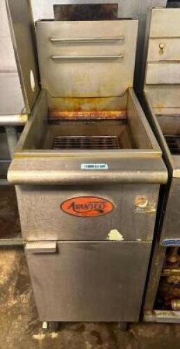 AVANTCO 40 LB. GAS DEEP FRYER
