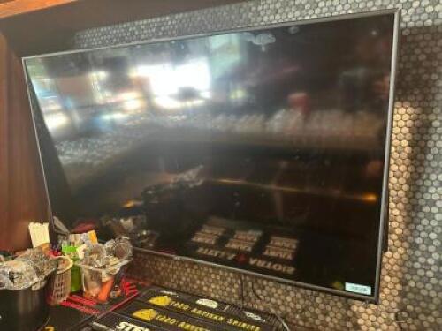 VIZIO 60" FLAT SCREEN TV W/ WALL MOUNT