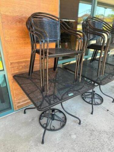 35" X 35" METAL PATIO TABLE W/ (4) METAL CHAIRS
