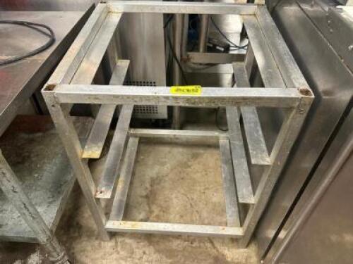 HALF SIZE TRAY RACK BASE.