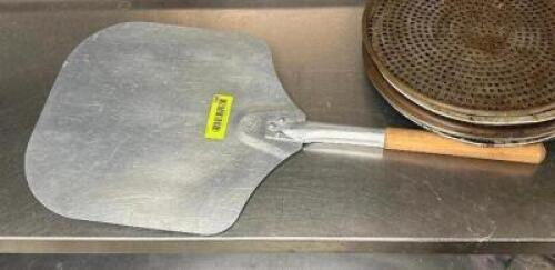 STAINLESS PIZZA PADDLE.