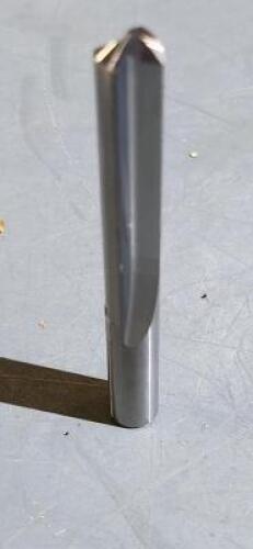 DESCRIPTION: (4) SOLID CARIDE STRAIGHT FLUTE DRILL BITS BRAND/MODEL: GUHRING 380255126 SIZE: 9mm RETAIL$: 153.93 ea QTY: 4