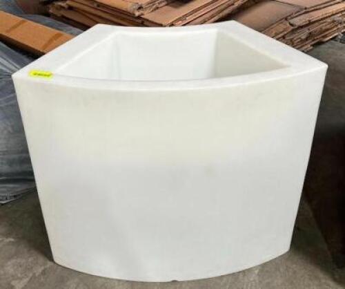 DESCRIPTION: LIGHTED PLASTIC BASIN INFORMATION: CORD HAS BEEN REPAIRED QTY: 1