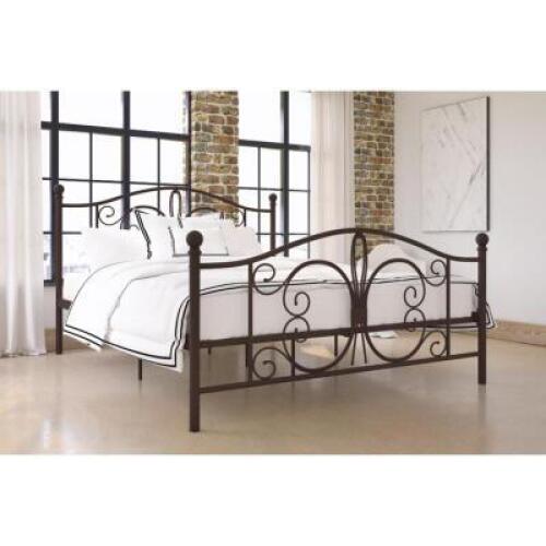 DESCRIPTION: BOMBAY PLATFORM BED SIZE: FULL RETAIL$: $157.00 QTY: 1