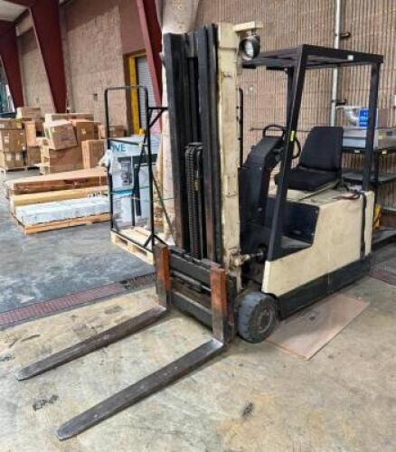 DESCRIPTION: ELECTRIC FORKLIFT WITH CHARGER BRAND/MODEL: CROWN 35SCTT-S INFORMATION: 3000 LB. CAPACITY QTY: 1