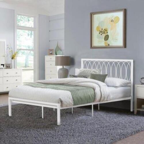 DESCRIPTION: MOUNTVIEW PLATFORM BED SIZE: QUEEN RETAIL$: $289.99 QTY: 1