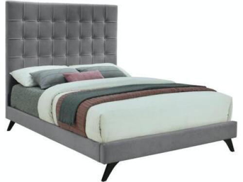 DESCRIPTION: ELLY GREY VELVET BED SIZE: KING RETAIL$: $1,032.99 QTY: 1