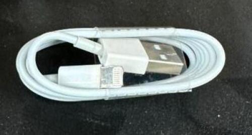 DESCRIPTION: (300) LIGHTING CABLES QTY: 1