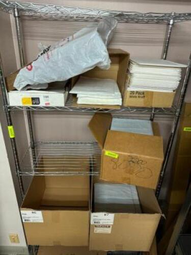 DESCRIPTION: ASSORTED SIZED MAILING PACKAGES AS SHOWN QTY: 1