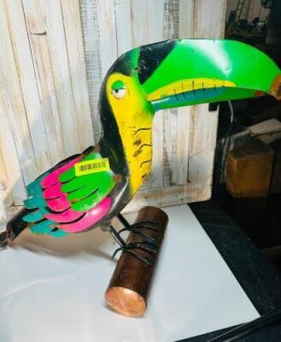 TUCAN ON BRANCH STATUE