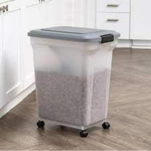 DESCRIPTION: (1) FOOD STORAGE CONTAINER BRAND/MODEL: IRIS USA SIZE: 55 QT RETAIL$: $50.00 EA QTY: 1