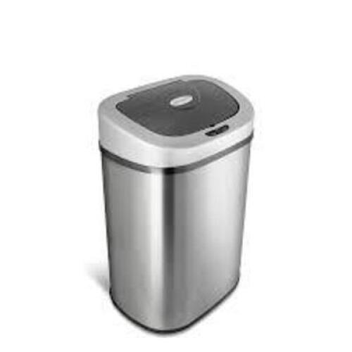 DESCRIPTION: (1) SENSOR TRASH CAN BRAND/MODEL: NINE STARS INFORMATION: STAINLESS SIZE: 21.1 GALLON RETAIL$: $61.88 EA QTY: 1