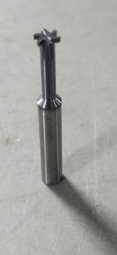 DESCRIPTION: (10) SOLID CARBIDE KEYSEAT CUTTERS BRAND/MODEL: MITGI E01-076-AL SIZE: .1850" D 0/035" THICK RETAIL$: $77.60 QTY: 10