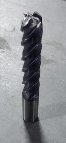 DESCRIPTION: (1) SOLID CARBIDE SQ END MILL BRAND/MODEL: KENNAMETAL HPHV750S4400 SIZE: 34/" DIA 4" LOC RETAIL$: $371.59 EA QTY: 1