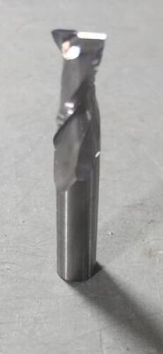 DESCRIPTION: (4) SOLID CARBIDE SQ END MILL BRAND/MODEL: MONSTER 204-001170 SIZE: 3/8" 1" LOC RETAIL$: $23.64 QTY: 4