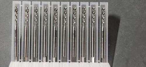 DESCRIPTION: (10) HSS SPIRAL POINT TAPS BRAND/MODEL: EMUGE B050S800.0040 SIZE: M4 RETAIL$: $ 18.78 EA QTY: 10