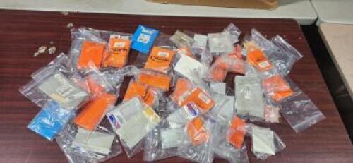 DESCRIPTION: (1) TRAY OF VARIOUS THINGS BRAND/MODEL: TRAY NOT INCLUDED RETAIL$: $$$ QTY: 1