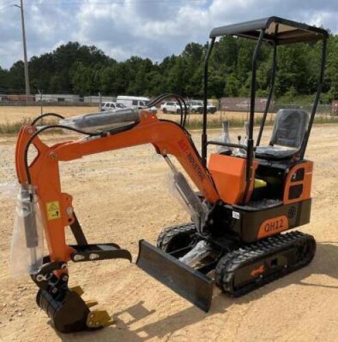 AGROTEK 13.5 HP B&S 1 TON MINI AND SMALL EXCAVATOR.