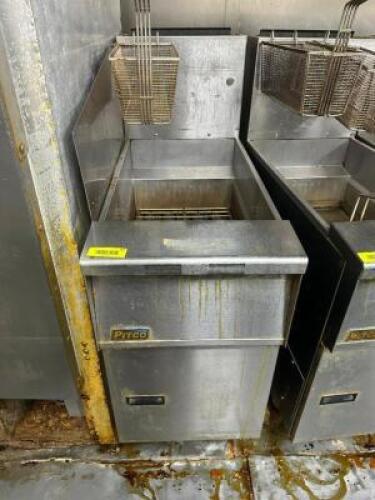 DESCRIPTION: PITCO 40 LB. GAS DEEP FRYER BRAND / MODEL: PITCO ADDITIONAL INFORMATION NATURAL GAS. LOCATION: KITCHEN QTY: 1