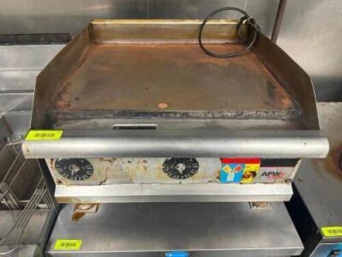 DESCRIPTION: APW 24" FLAT GRILL ( GAS ) BRAND / MODEL: APW ADDITIONAL INFORMATION THERMOSTATIC SIZE 24" LOCATION: KITCHEN QTY: 1