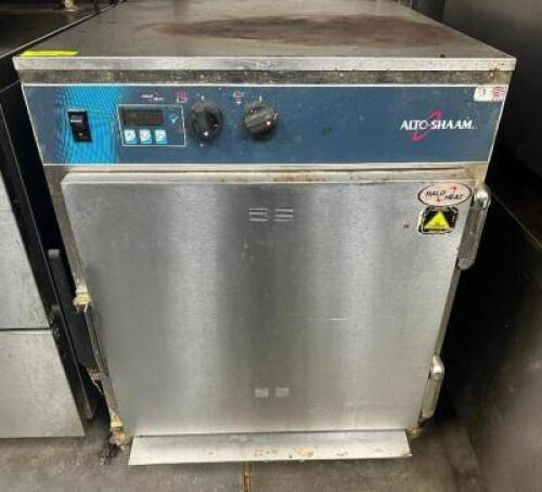 DESCRIPTION: ALTO SHAAM HALF SIZE HEAT AND HOLD WARMER. BRAND / MODEL: ALTO SHAAM LOCATION: KITCHEN QTY: 1