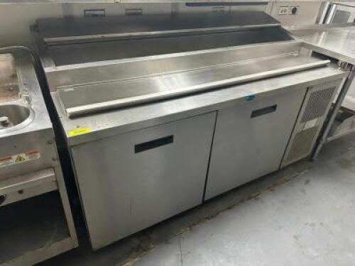 DESCRIPTION: RANDELL 68" REFRIGERATED PREP TOP. BRAND / MODEL: RANDELL SIZE 68" LOCATION: KITCHEN QTY: 1