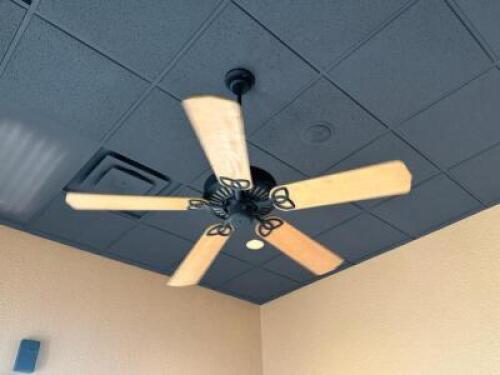 DESCRIPTION: CEILING FAN ADDITIONAL INFORMATION TOOLS AND LABOR REQUIRED FOR REMOVAL LOCATION: ENTRANCE QTY: 1