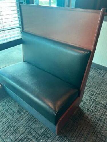DESCRIPTION: SINGLE 42" BOOTH END CAP SECTION LOCATION: MAIN SEATING QTY: 1