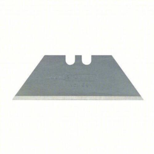 DESCRIPTION: (1) BOX OF APPROX (25) RAZOR BLADESRETAIL$: $22.78 TOTALQTY: 1