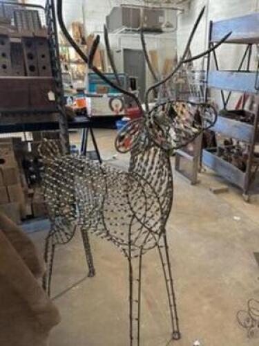 METAL REINDEER STATUE