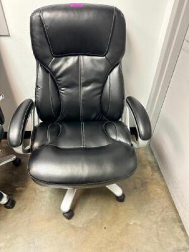 OFFICE CHAIR