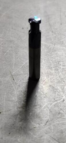 DESCRIPTION: (6) SOLID CARBIDE KEY SEAT CUTTER BRAND/MODEL: MITGI 828626 SIZE: .2500" RETAIL$: $35.81 QTY: 6