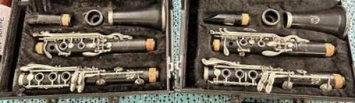 (2)- PLASTIC CLARINETS