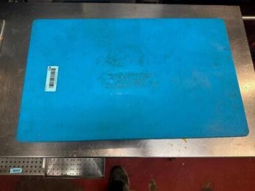 BLUE PLASTIC CAMCHILLER.
