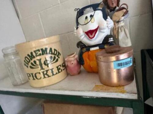 (5) ASSORTED PIECES OF DECORATION