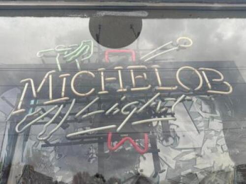 MICHELOB LIGHT NEON BAR SIGN
