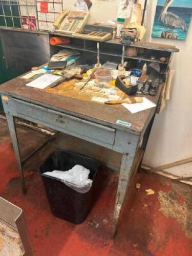 METAL SHOP DESK